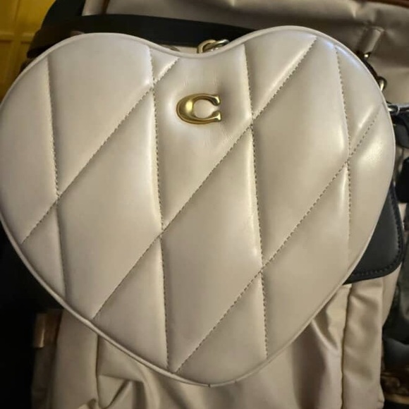 Coach Heart-Shaped Cream Bag - Picture 1 of 1